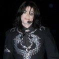 Chega às lojas 11º disco de inéditas de Michael Jackson